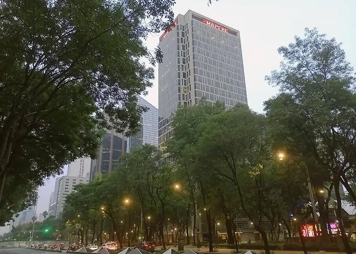 Apartamento Con Luz Y Lunas Del Río Amazonas, Por Reforma 222