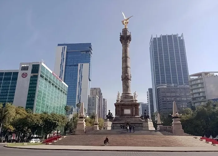 Con Luz Y Lunas Del Río Amazonas, Por Reforma 222 * México DF